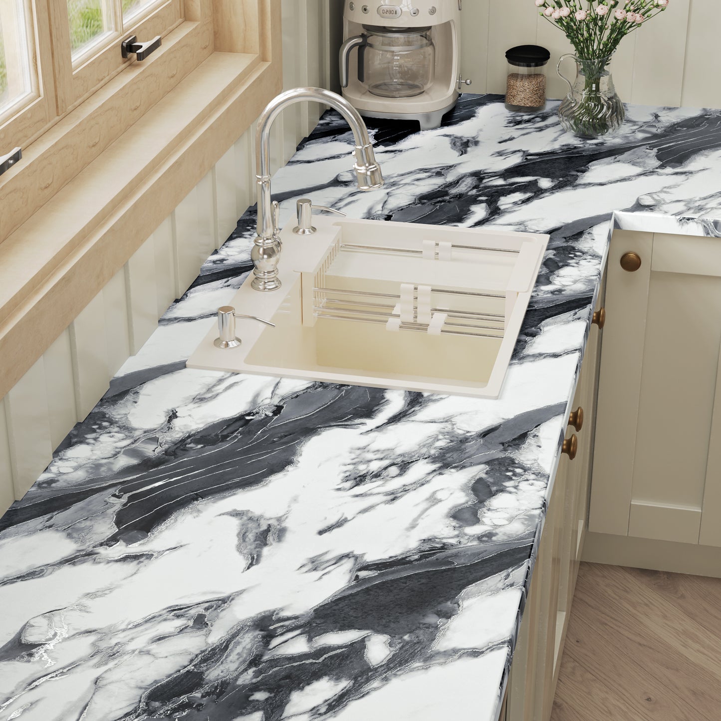 VaryPaper Black and White Marble Contact Paper