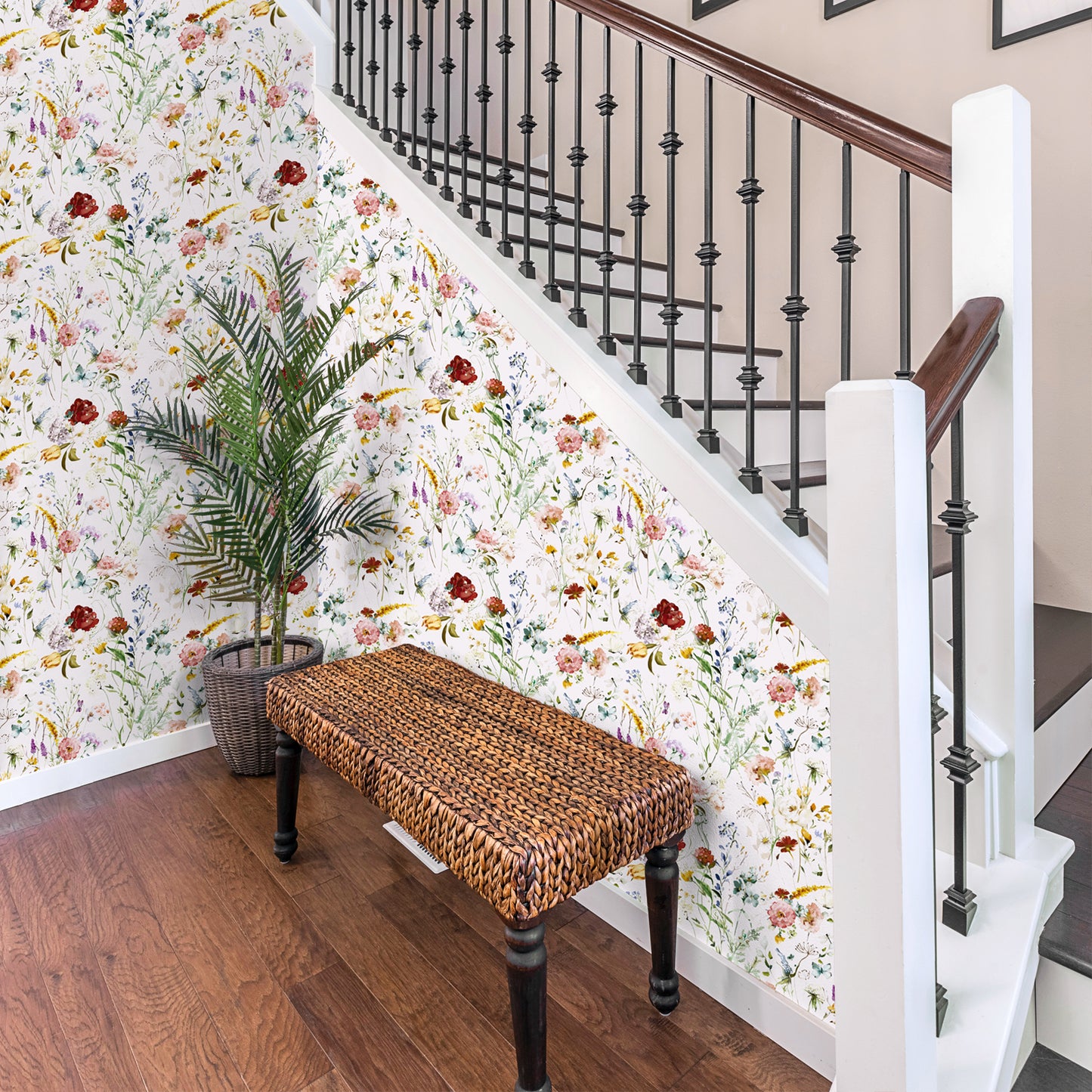 VaryPaper Watercolor Butterfly Floral Wallpaper